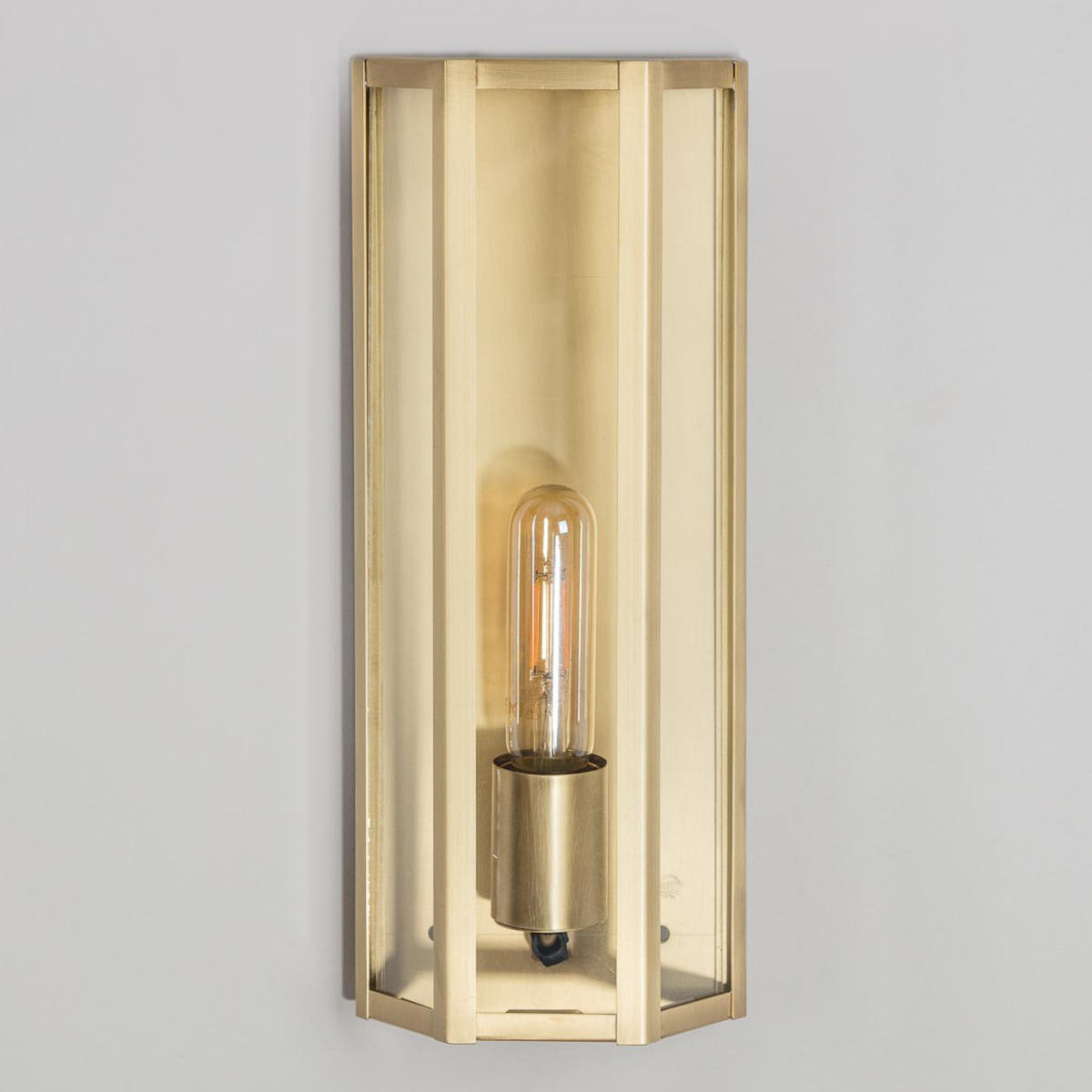 Classic Flat Outdoor Sconce Atic